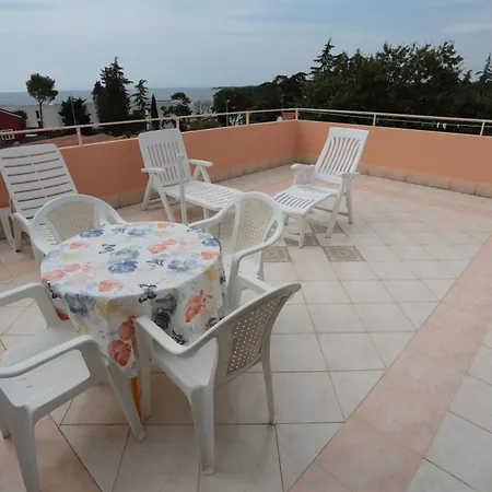 アパート Kuca Luciana ポレッチ